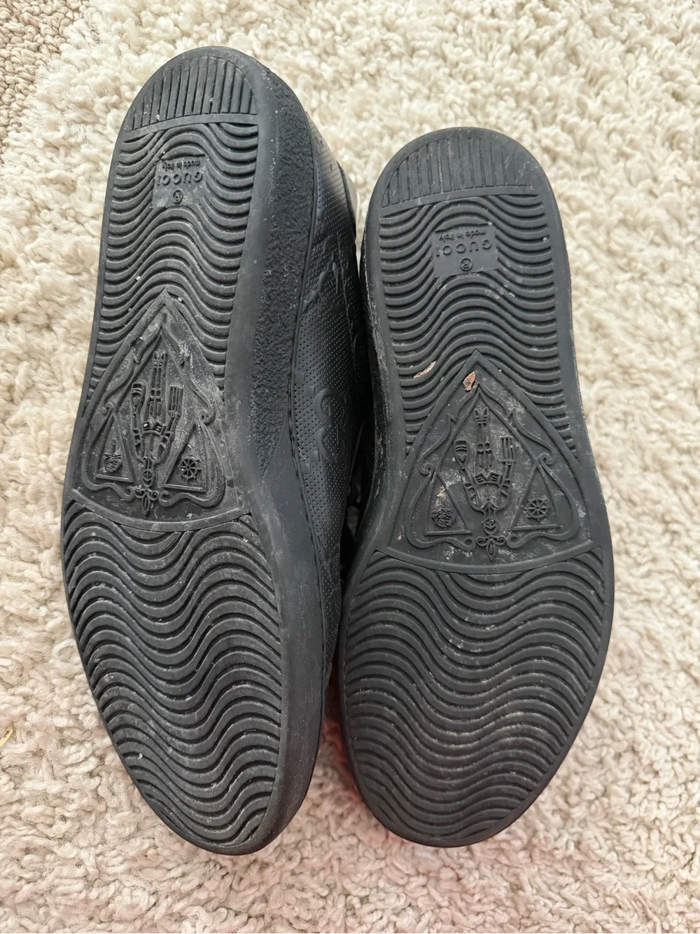 Gucci Black Leather Low-Top Sneakers